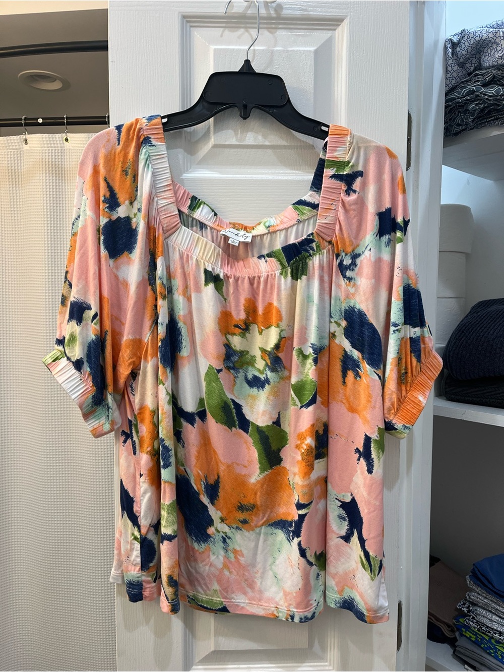 Wonderly Floral Scoop-Neck Tunic in Pink, Orange, Navy & Green